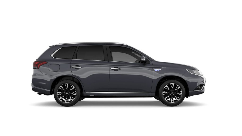 Mitsubishi Outlander hybride rechargeable ou similaire | Automatique | Location de 4x4 en Islande