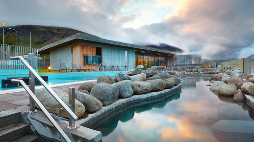 Le spa Fontana en Islande se trouve le long du Cercle d'Or