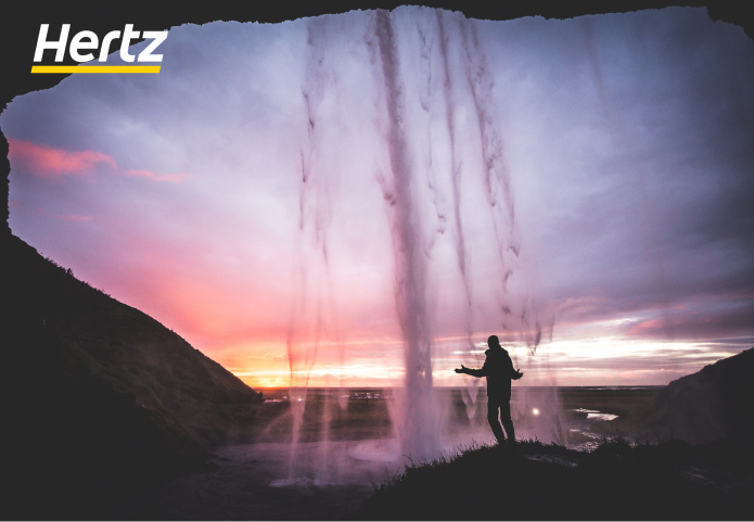 Seljalandsfoss est située sur la côte sud de l'Islande