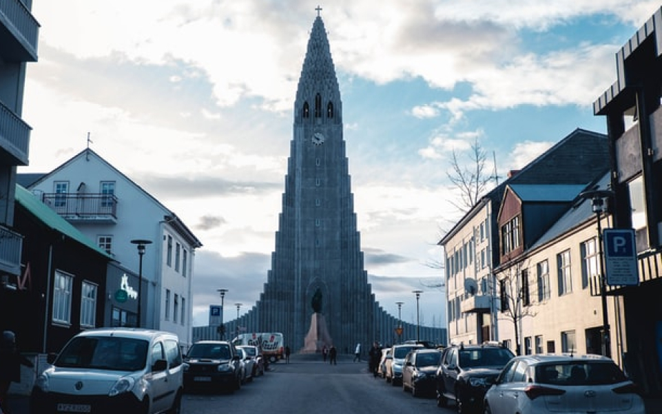 visiter Reykjavik avec une voiture de location