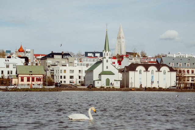 Islande : Visitez l'étang Tjörnin de Reykjavik