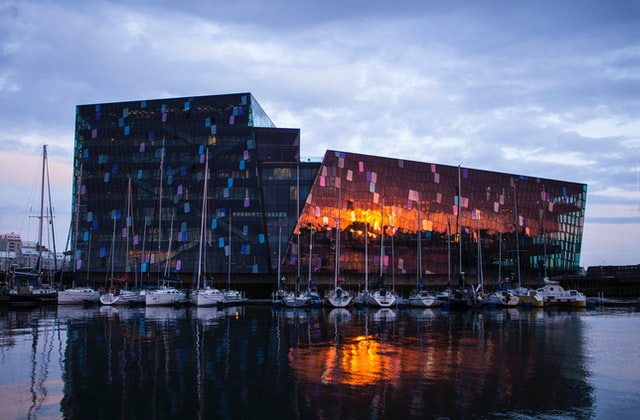 La salle de concert Harpa à Reykjavik