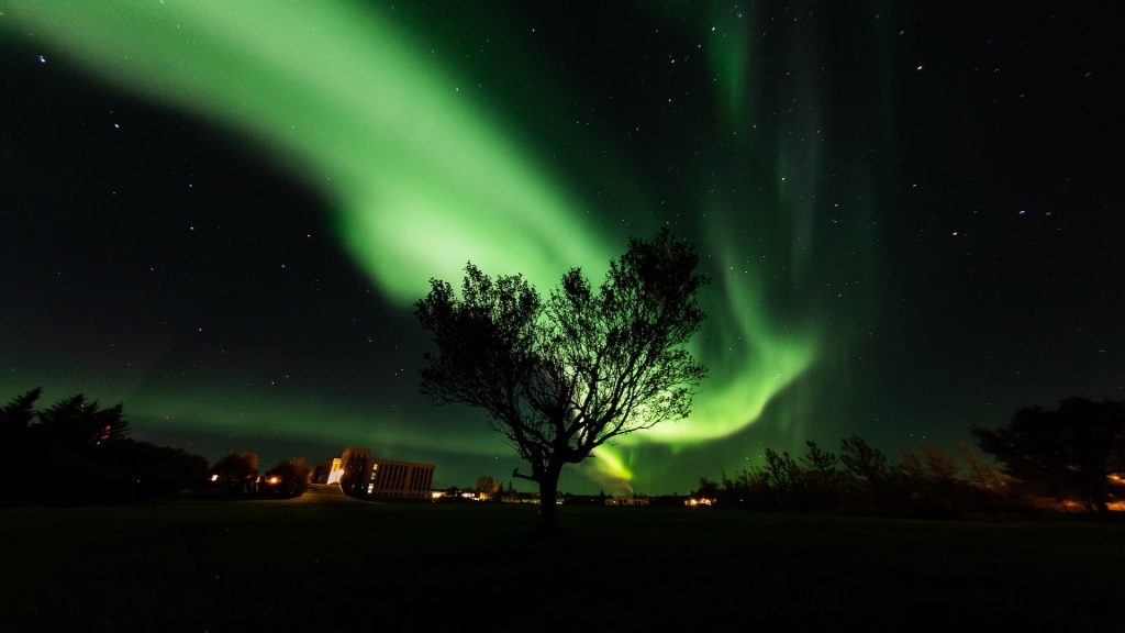 il ne fait pas tout le temps nuit en Islande en hiver