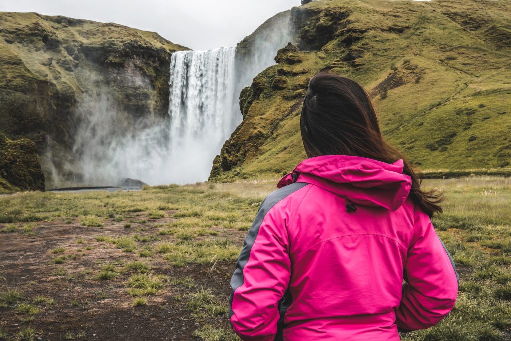 ce que vous devriez porter en Islande en juin