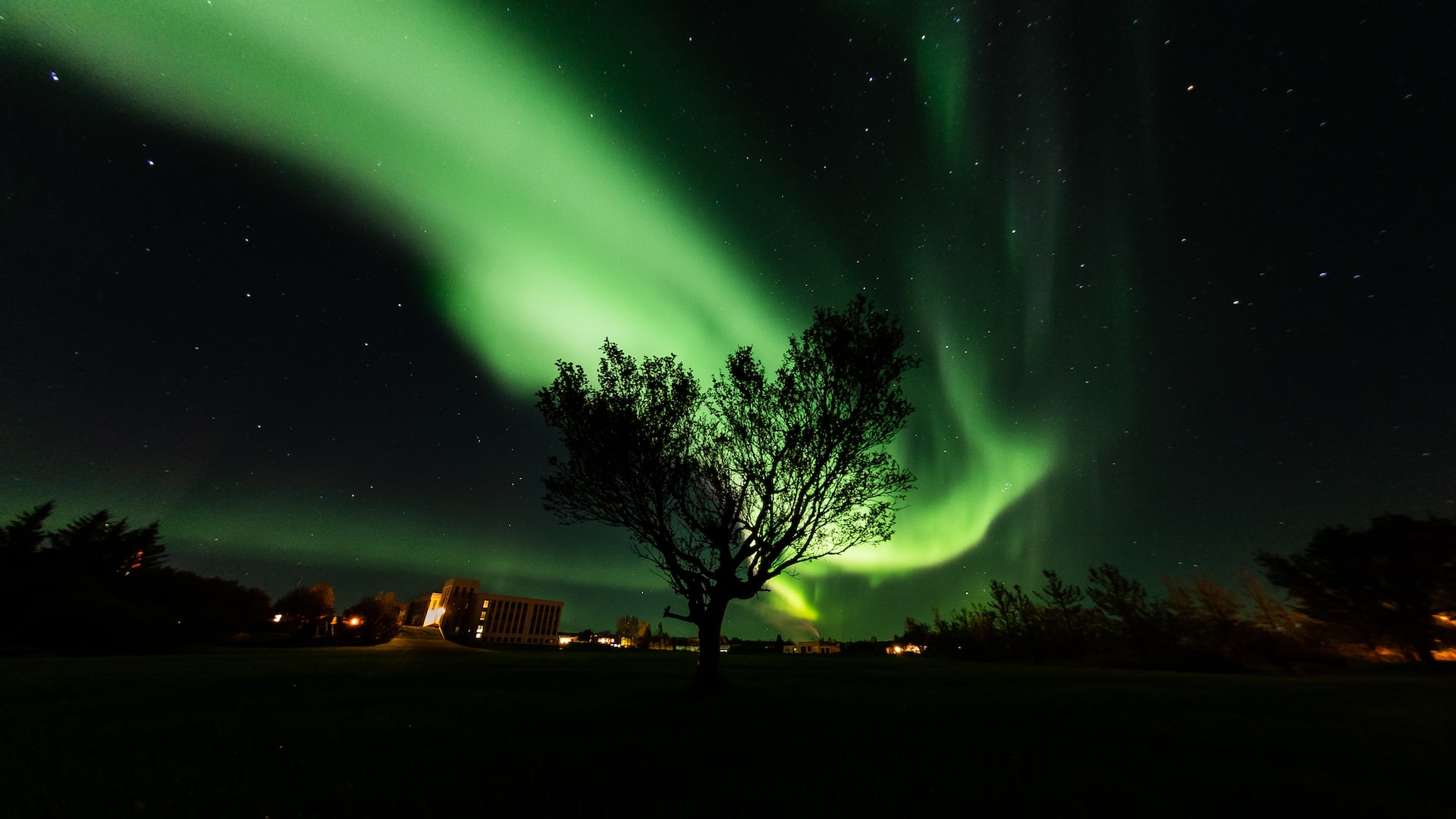 No siempre está oscuro en Islandia en invierno.