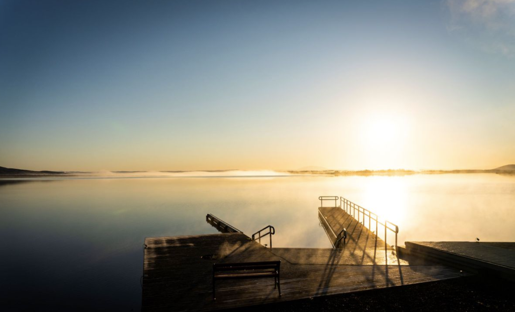 summer Fontana spa view in Iceland