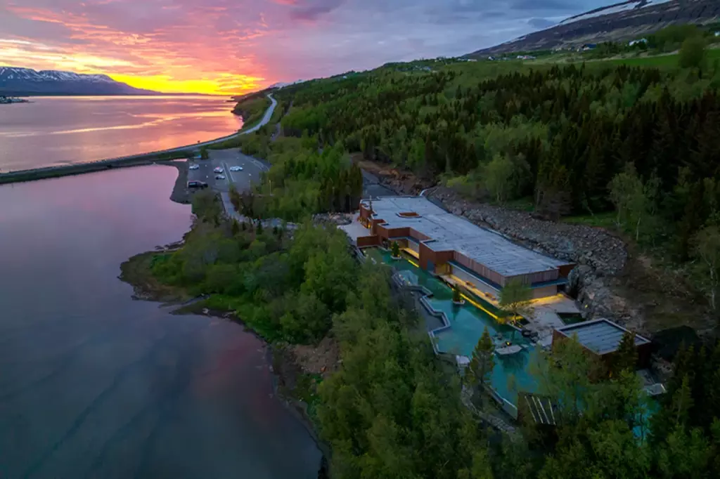 a new hot spring sap in North Iceland